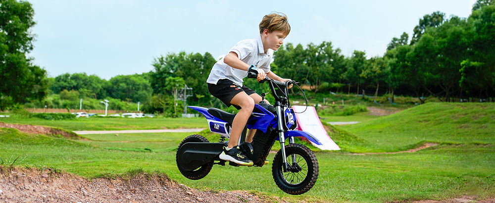 isinwheel A12 Kids Electric Dirt Bike, 350W Motor, 36V 5.2AH batéria, 12-palcové pneumatiky, max. rýchlosť 25 km/h, dojazd 22 km, 3 rýchlostné režimy, dvojité tlmiče, ručná brzda + parkovacia brzda na zadnom kolese - modrá