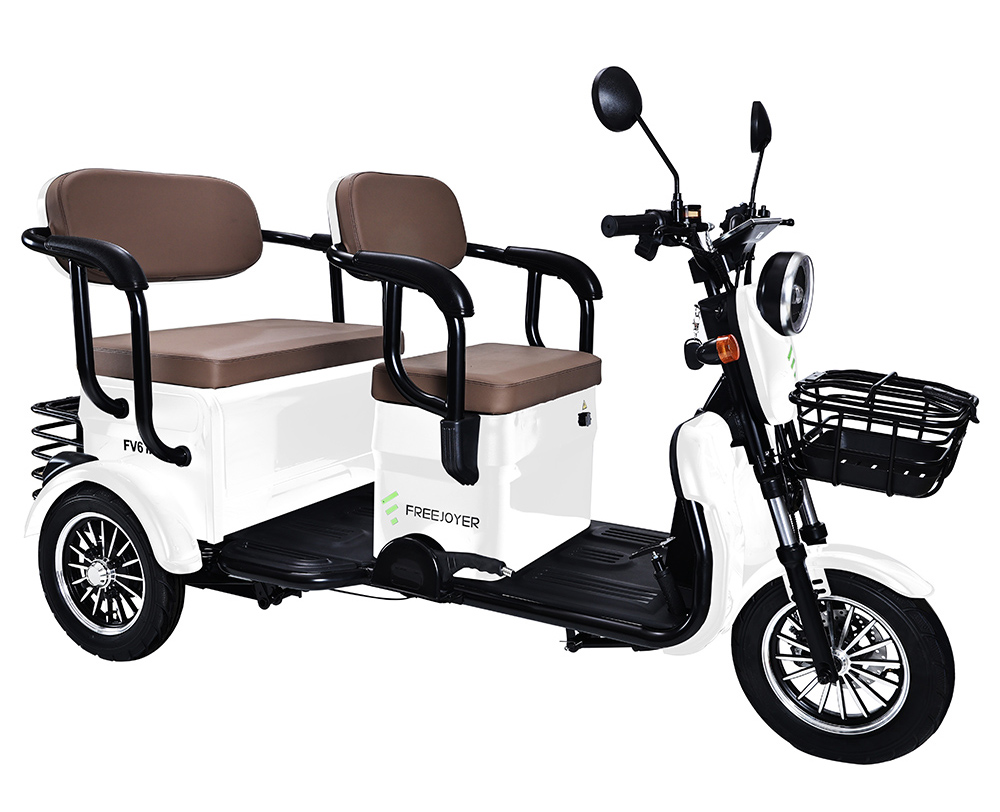 Tricycle &eacute;lectrique Freejoyer FV6 Max, moteur 1800 W, batterie 72 V 20 Ah, pneu 10 x 3 pouces, vitesse maximale 25 km/h, autonomie 60 km, frein &agrave; disque avant et frein &agrave; tambour arri&egrave;re, fourche avant hydraulique - Blanc