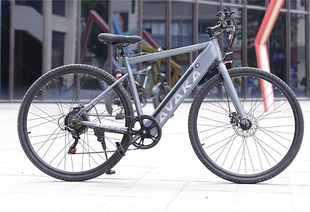 Elektrobicykel AVAKA R1, 250W motor, 36V 7.8Ah batéria, pneumatiky 700C, max. rýchlosť 32 km/h, max. dojazd 45 km, mechanické kotúčové brzdy, 7-rýchlostná prevodovka Shimano, inteligentný LCD displej - sivá