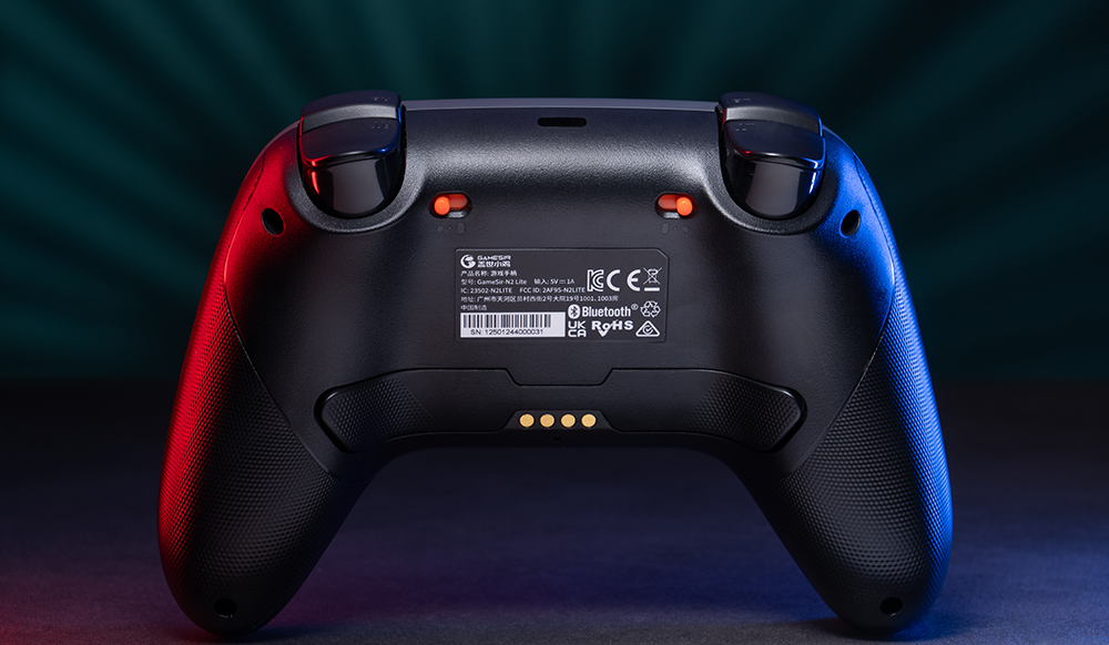 GameSir Nova 2 Lite Wireless Game Controller, Compatible with PC / Switch / Android / iOS, Hall Effect Analog Triggers, Mechanical Circular D-pad, Dual Asymmetric Rumble Motors - Luminous White