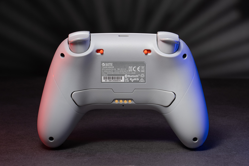 GameSir Nova 2 Lite Wireless Game Controller, Compatible with PC / Switch / Android / iOS, Hall Effect Analog Triggers, Mechanical Circular D-pad, Dual Asymmetric Rumble Motors - Luminous White