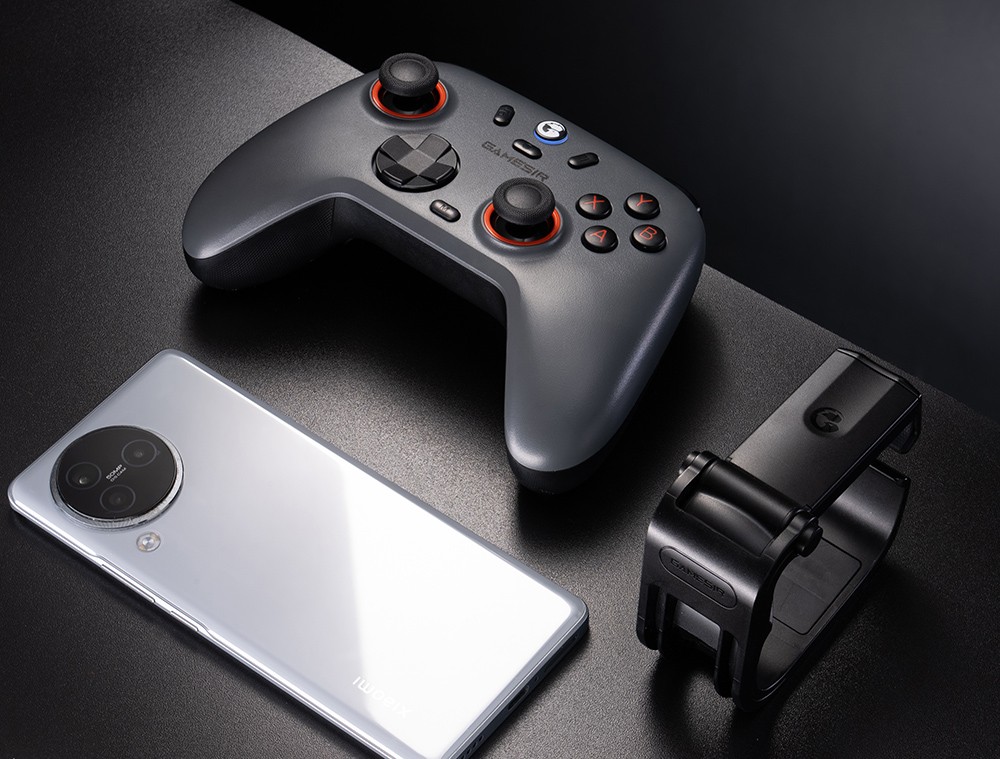 GameSir Nova 2 Lite Wireless Game Controller, Compatible with PC / Switch / Android / iOS, Hall Effect Analog Triggers, Mechanical Circular D-pad, Dual Asymmetric Rumble Motors - Luminous White