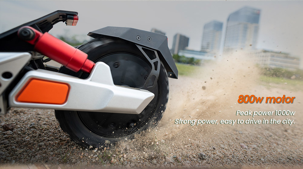 KuKirin M4 Max Electric Scooter, 800W Motor, 48V 18.2Ah batéria, 10 palcové pneumatiky, max. rýchlosť 45 km/h, dojazd 64 km, predné a zadné kotúčové brzdy, pružinové tlmenie