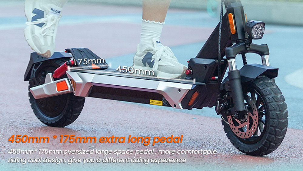 KuKirin M4 Max Electric Scooter, 800W Motor, 48V 18.2Ah batéria, 10 palcové pneumatiky, max. rýchlosť 45 km/h, dojazd 64 km, predné a zadné kotúčové brzdy, pružinové tlmenie