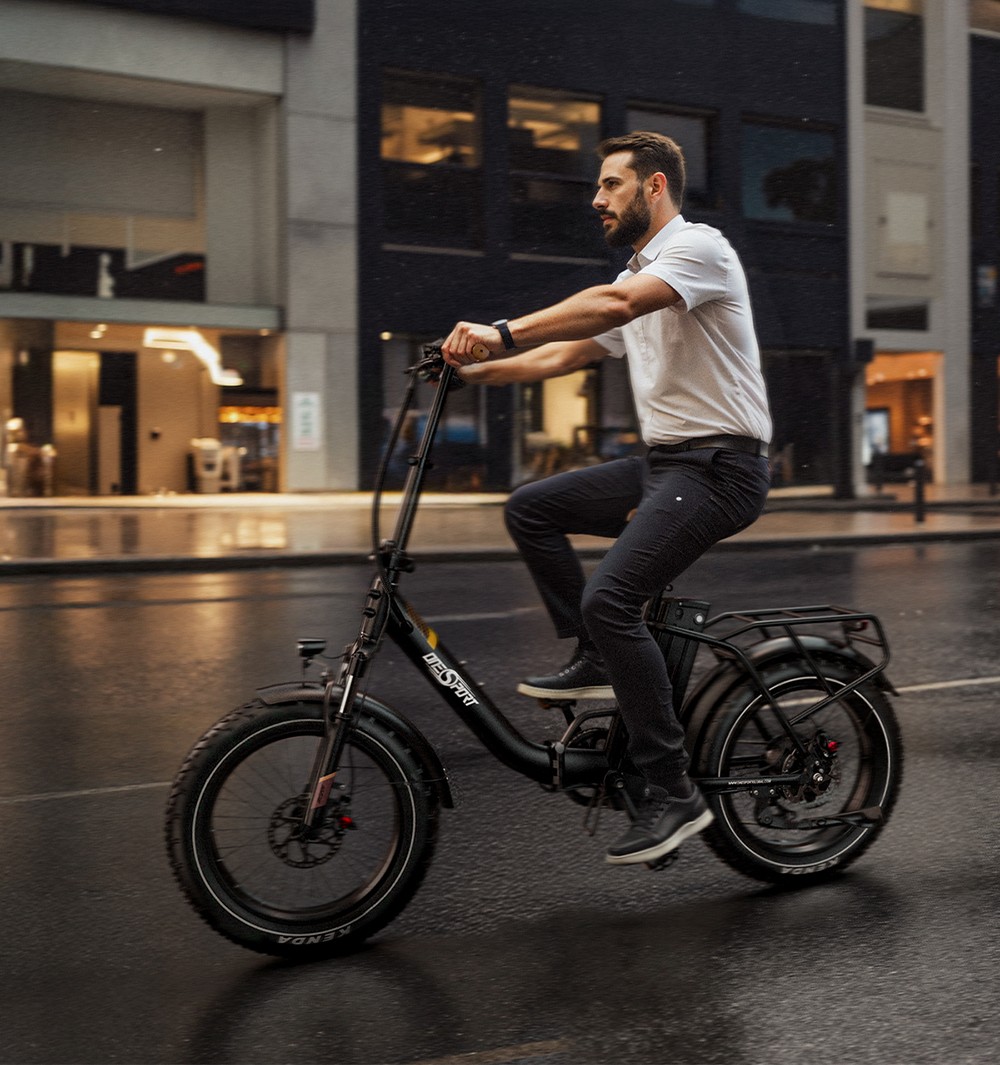 ONESPORT OT16 Max Electric Bike, 500W motor, 48V 18Ah batéria, 20*4,0 palcové pneumatiky, max. rýchlosť 25 km/h, dojazd 120 km, hydraulické kotúčové brzdy, predná odpružená vidlica, Shimano 7 rýchlostí - čierno-hnedý
