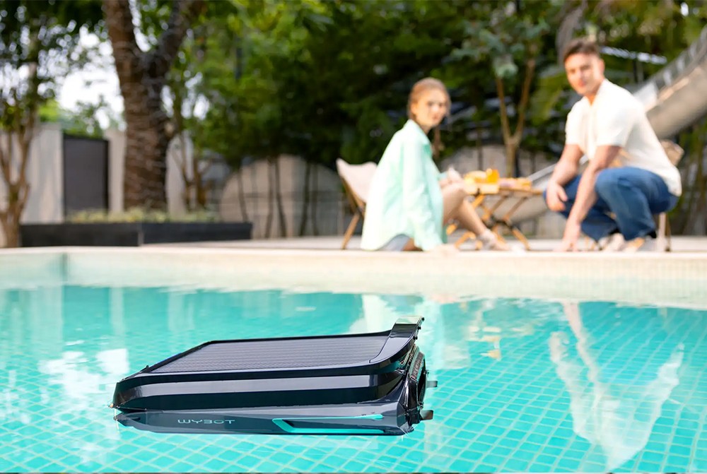 WYBOT F1 Solar Pool Skimmer Robot, 8H Runtime, App Control, Smart Obstacle Avoidance, Anti-Tangle/Leak/Strand, Edge Cleaning, Black