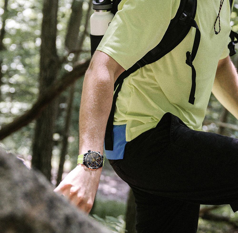 LOKMAT ZEUS 6 PRO Smartwatch, Dual Flashlight, Bluetooth Calling, 5ATM Waterproof, AI Voice Assistant, Health  Monitoring - Green