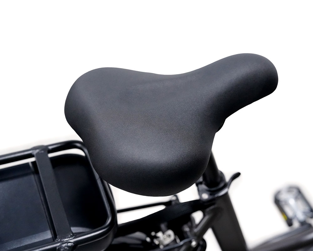 Elektrický bicykel Miami-26, 250W motor, 36V 14,4Ah batéria, 26*1.95 palcové pneumatiky, max. rýchlosť 25km/h, dojazd 45km, predné & zadné mechanické kotúčové brzdy, Shimano 7-rýchlostný - biely