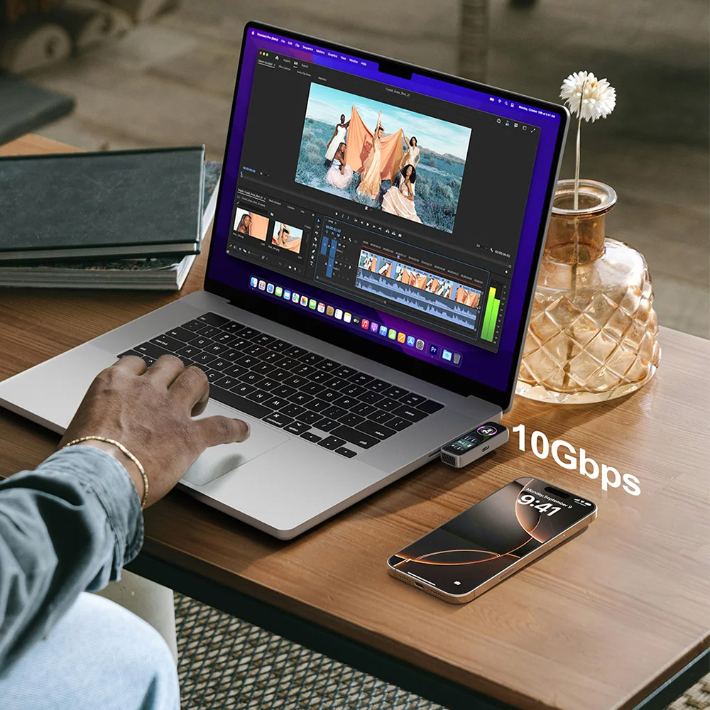 ZIKE Z791C USB-C Magnetic Extended Storage for iPhone 16/15 Series -2TB