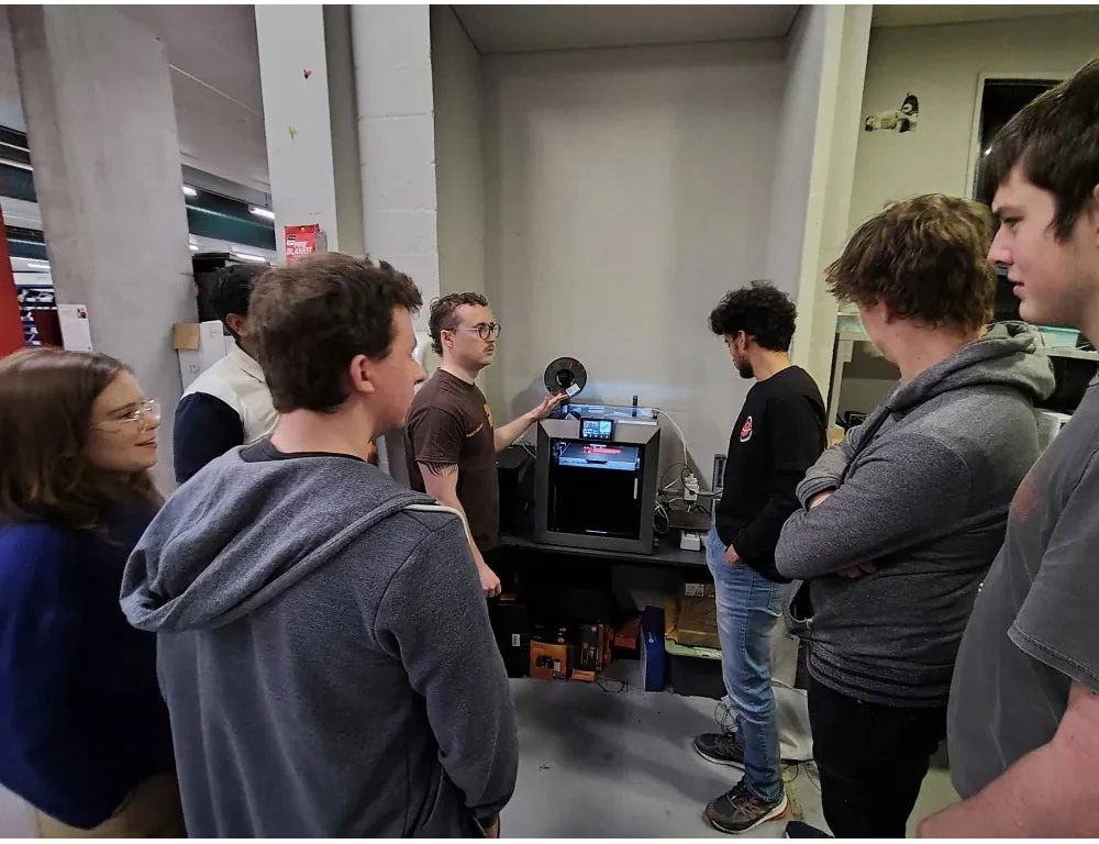 QIDI Q2C 3D Nyomtat&oacute;, 600mm/s Sebess&eacute;g, 370℃ Teljesen F&eacute;m Hotend, T&ouml;bb Anyagb&oacute;l Nyomtat&aacute;s, 270&times;270&times;256mm &Eacute;p&iacute;t&eacute;si T&eacute;rfogat, CoreXY Rendszer, Automatikus Szintez&eacute;s &eacute;s PEI M&aacute;gneses Lemez