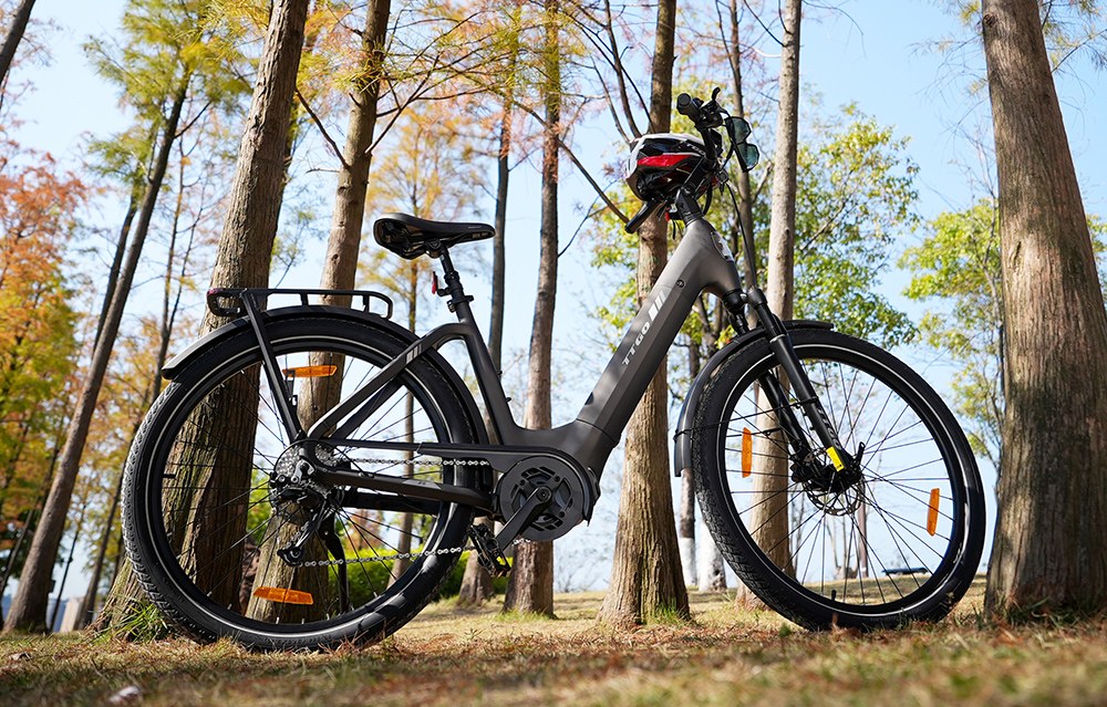 Elektrobicykel TTGO Z5, 250W motor, 36V 18Ah batéria, 27,5 palcové pneumatiky, max. rýchlosť 25km/h, max. dojazd 130km, hydraulické kotúčové brzdy, trojitý systém tlmenia nárazov, Shimano 9 rýchlostí - sivý