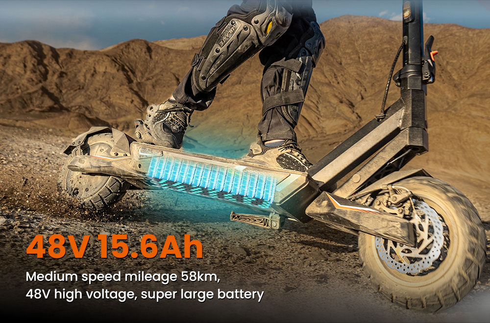 KuKirin T3 elektromos robogó, 800 W-os motor, 48 V 15,6 Ah akkumulátor, 10 hüvelykes gumik, 45 km/h maximális sebesség, 58 km hatótáv, első és hátsó tárcsafék, négykaros lengéscsillapító