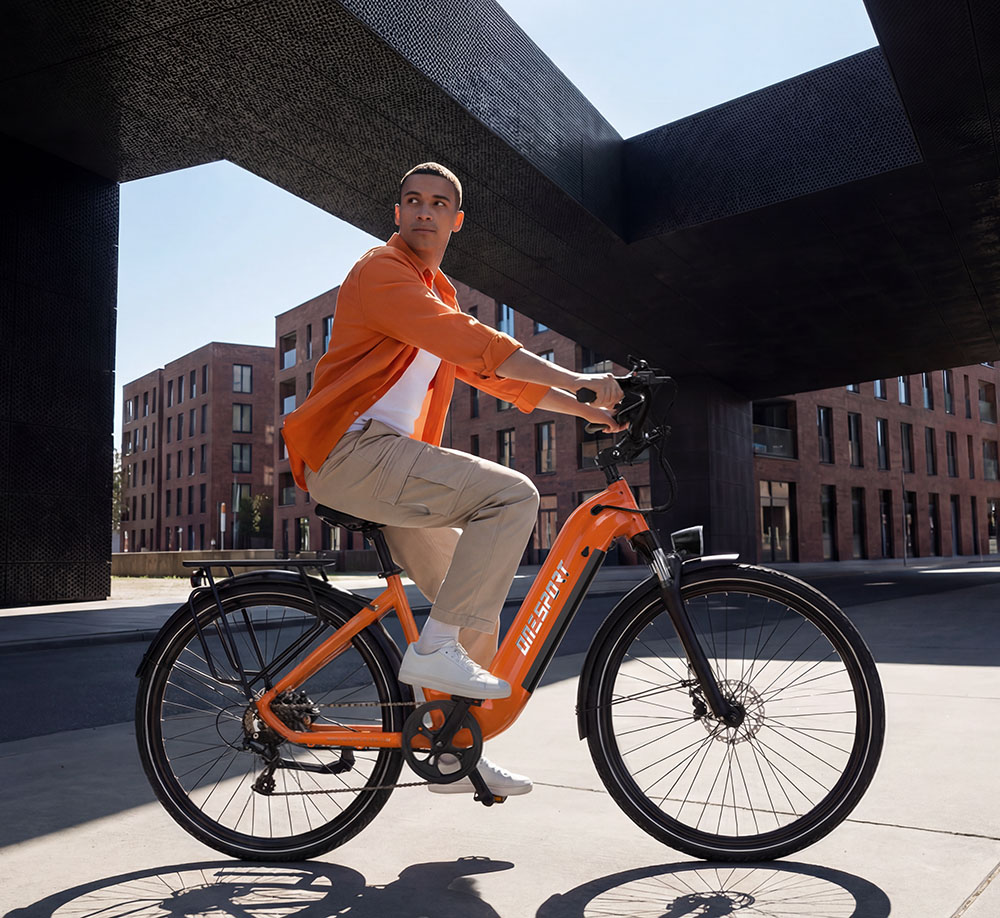 ONESPORT OT05 Pro Electric Bike, 250W motor, 36V 22.5Ah batéria, pneumatiky 700*50C, max. rýchlosť 25km/h, dojazd 140km, hydraulické kotúčové brzdy, predná odpružená vidlica, Shimano 7 rýchlostí - oranžová