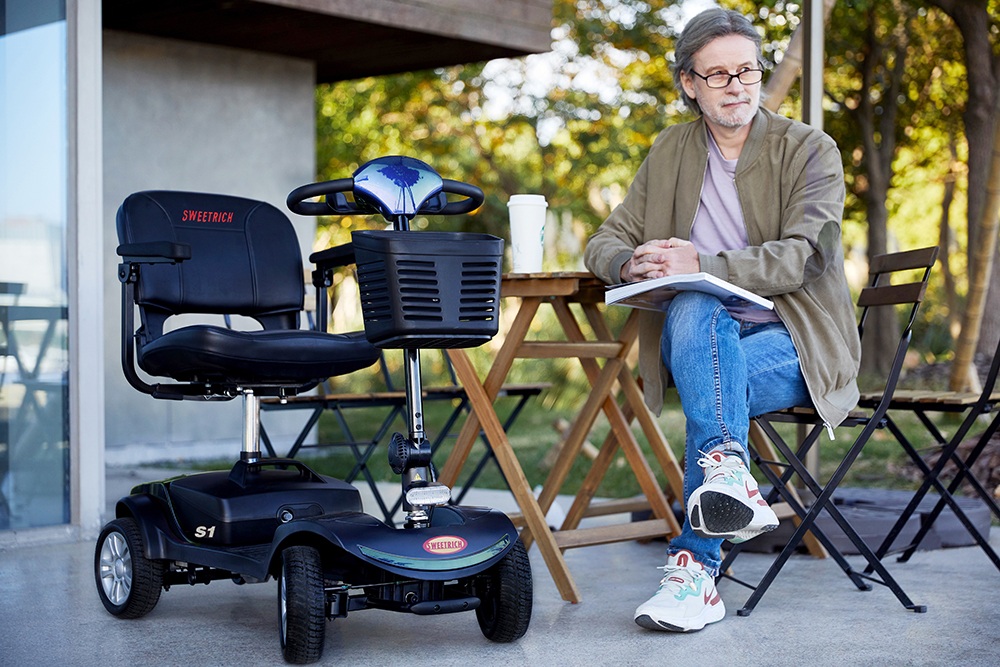 Sweetrich S1 Sport Mobility Scooter, 300W motor, 24V 12Ah batéria, max. rýchlosť 8 km/h, dojazd 15 km - modrá