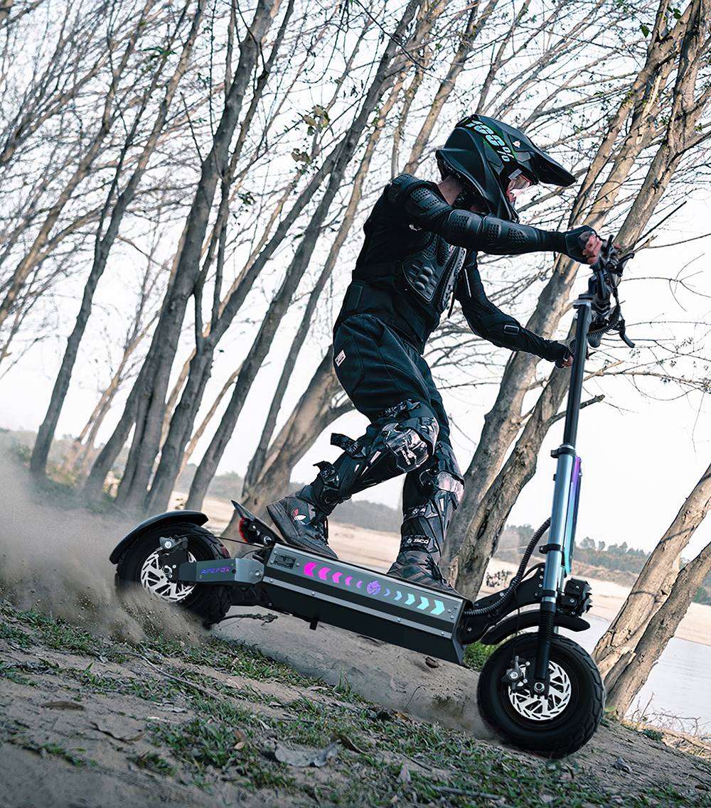 APEFOX T90 Elektroroller, 2 Motoren mit 2100 W, 60 V 31,2 Ah Batterie, 13 Zoll Reifen, 85 km/h Höchstgeschwindigkeit, 100 km Reichweite, hydraulische Scheibenbremsen, doppelte hydraulische Vorderradfederung und Doppelfederung hinten