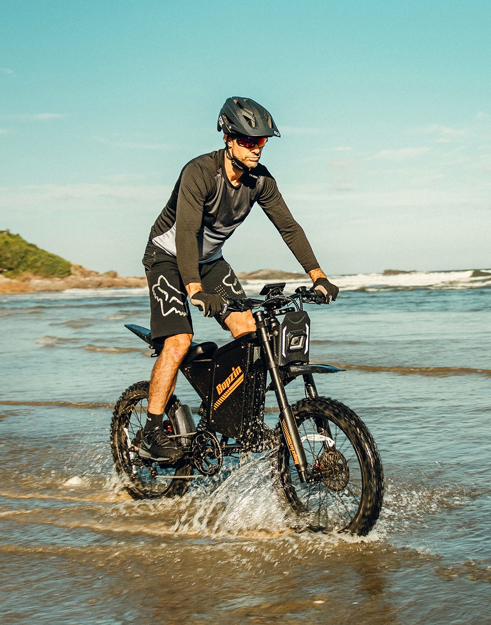 BOPZIN Q8 Electric Dirt Bike, 3000W špičkový motor, 60V 35Ah odnímateľná batéria, rýchlosť až 45 km/h, maximálny dojazd 68 míľ, 25' hrubé pneumatiky, dvojité odpruženie, hydraulické kotúčové brzdy, nosnosť 396 libier, 3 režimy jazdy