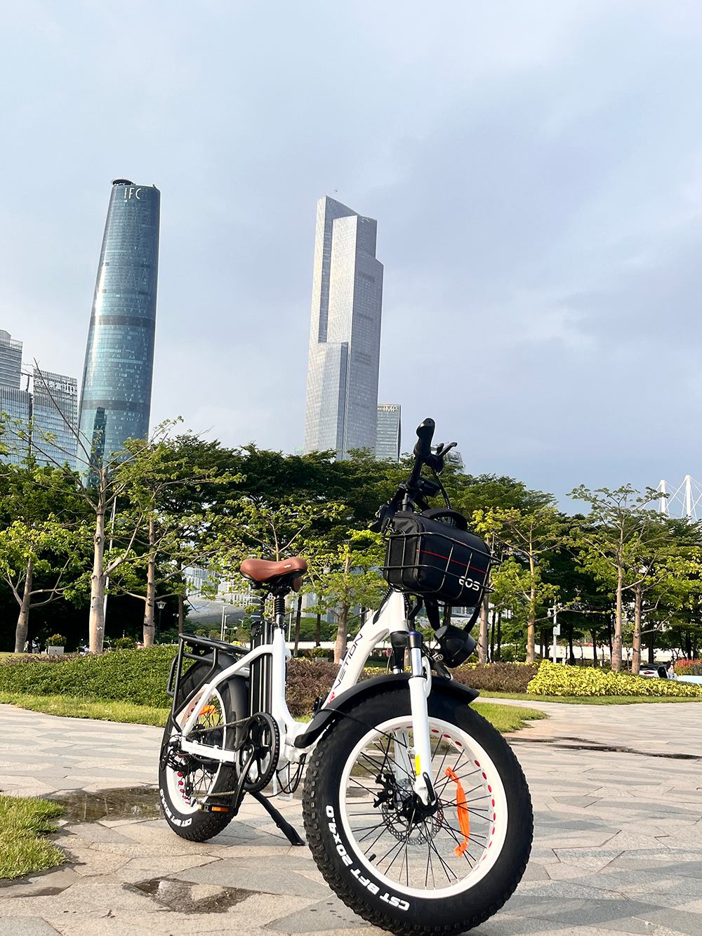 DRVETION CT20 Pro skladací elektrický bicykel, 750W motor, 48V 20Ah batéria Samsung, 25 km/h (odomknutý), dojazd 80 km, 20×4.0" CST Fat Tires, Dual Hydraulic Disc Brakes, 7-Speed, 150kg Max Load - White