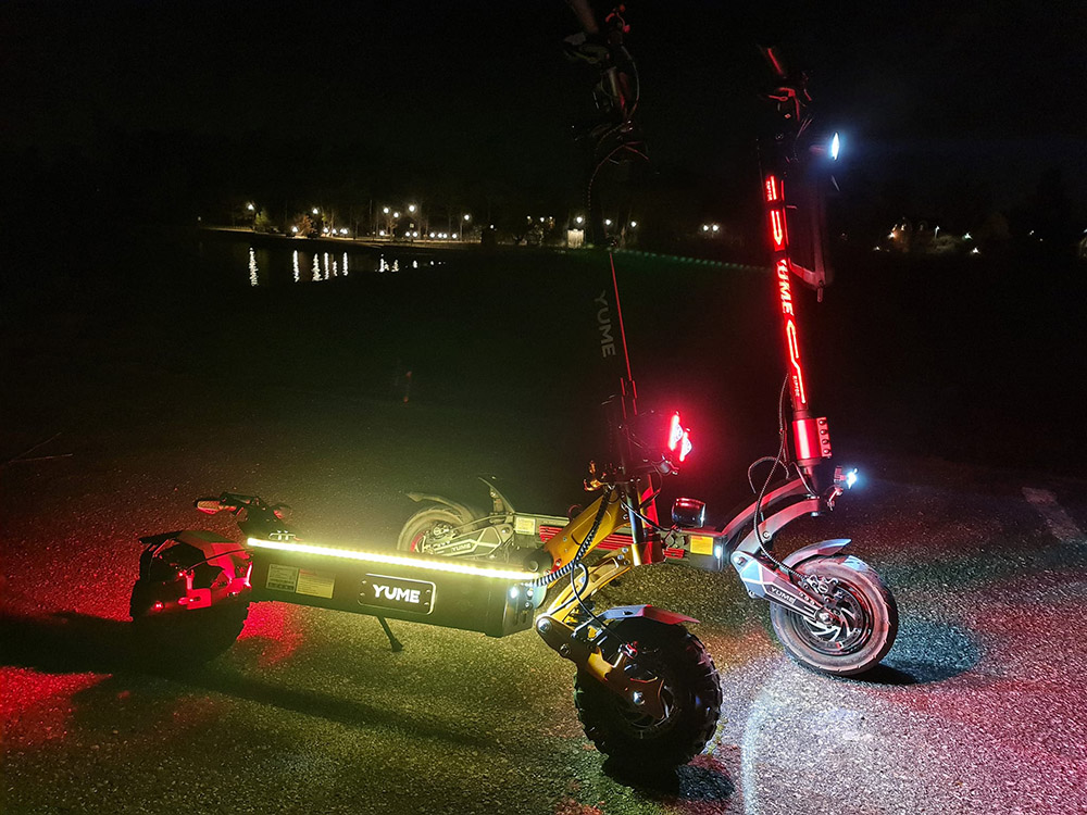YUME Raptor Electric Scooter, 6000W Dual Motor, 60V 30Ah Battery, 80km/h Speed, 96km Range, 11