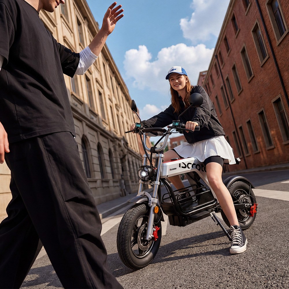 iScooter DX5Pro Elektroroller, 2000-W-B&uuml;rstenlosmotor, 60 km/h H&ouml;chstgeschwindigkeit, 52-V-20-Ah-Akku, bis zu 100 km Reichweite, 17-Zoll-Fat-Tubeless-Reifen, Diebstahlalarm, TCS-Antirutschsystem, hydraulische Scheibenbremsen vorne und hinten + E-Bremse, NFC-Entsperrung, 150 kg Zuladung