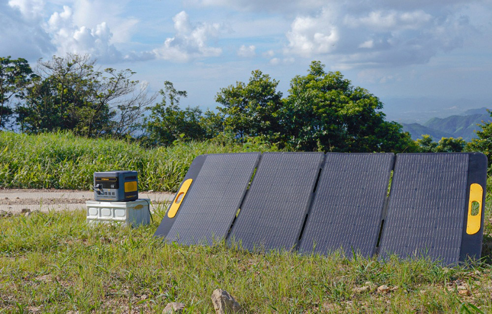 VTOMAN VS400 400W Faltbares Solarpanel, 23% hocheffiziente monokristalline Zellen, IP67 wasserdichte ETFE-Oberfl&auml;che, verstellbarer St&auml;nder, MC4-Anschluss f&uuml;r tragbare Powerstations