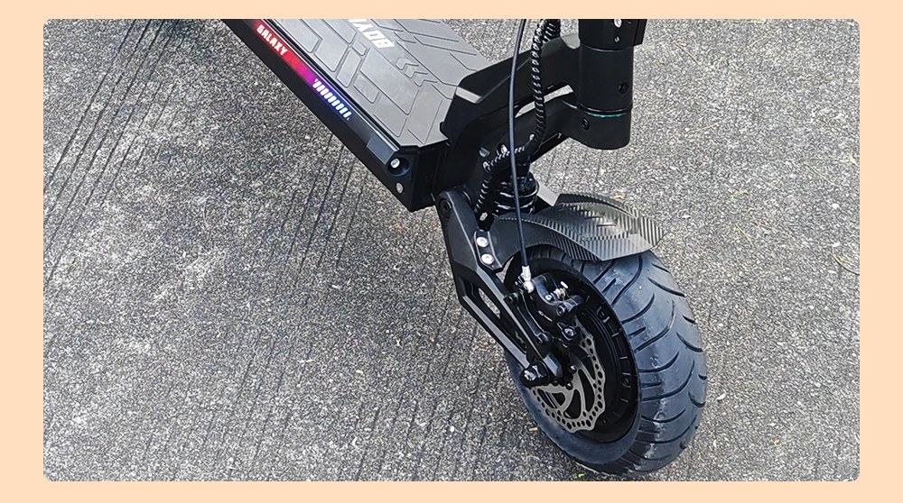 Trottinette &eacute;lectrique pliable BOYUEDA G6, double moteur de 1600 W, puissance de cr&ecirc;te de 3600 W, vitesse maximale de 70 km/h, batterie 52 V 28 Ah, autonomie de 120 km, pneus tout-terrain de 10 pouces, suspension de type C, freins &agrave; disque hydrauliques
