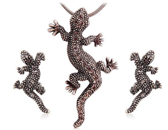 Gecko Design Necklace Earring Set