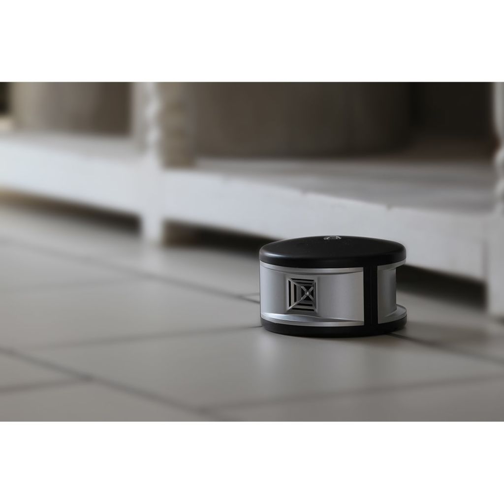 Nature Electric Ultrasonic Insect/Mouse Repellent 370 sqm