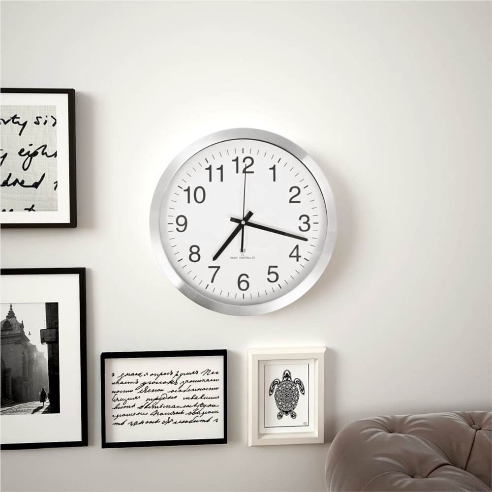 Radio Controlled Wall Clock with Quartz Movement Metal 35 cm