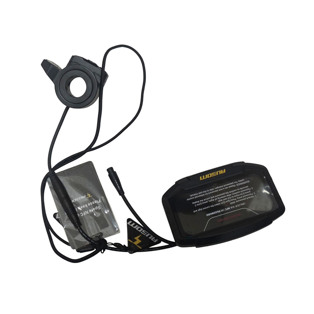 Center-mounted display (with push-button/thumb-switch controls; supports 1 large card and 2 small cards); compatible with Ausom Laluz 2/K20 and Gosoul 2 Dual Motor.