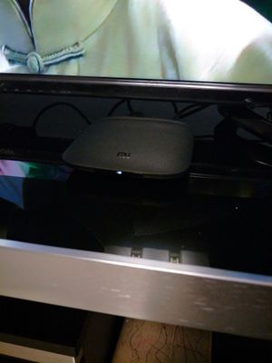 XIAOMI 4K Mi Box Android TV 8.0 Oreo Set-top Box Netflix 4K Streaming H.265 VP9 HDR Video Dolby DTS Certified International Version