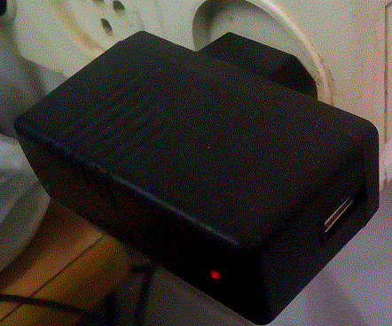 Universal 5V 2A USB Charger AC Power Adapter for Tablet PC Cellphone TV box Mini PC EU Plug Black