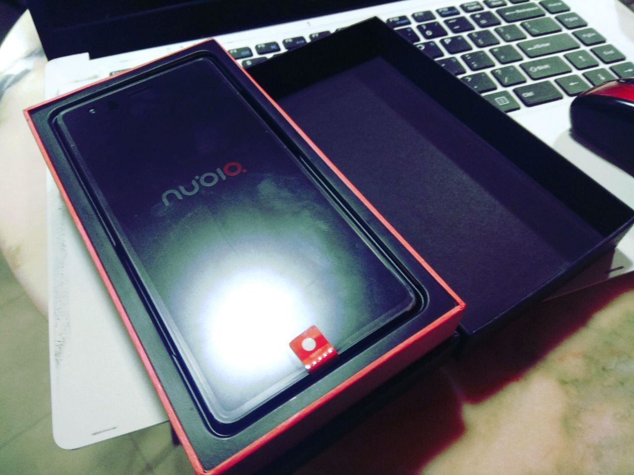 ZTE Nubia Z17 Lite 5.5 Inch Smartphone 6GB 64GB 13.0MP Dual Rear Camera Snapdragon 653 Android 7.1 NFC QC3.0 Metal Body Dash Charger Included Global Version - Black Gold