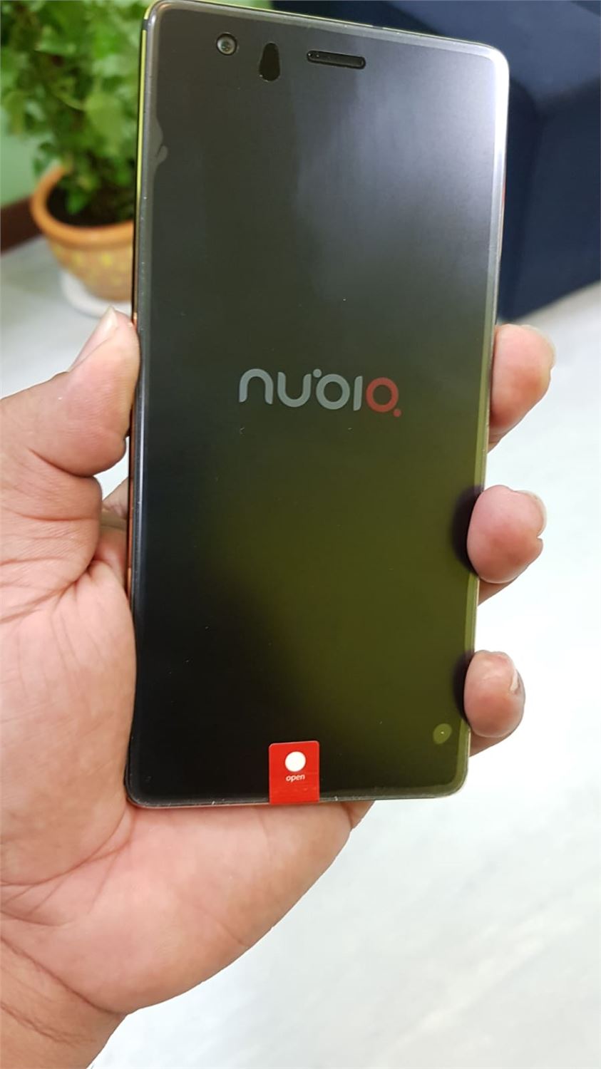 ZTE Nubia Z17 Lite 5.5 Inch Smartphone 6GB 64GB 13.0MP Dual Rear Camera Snapdragon 653 Android 7.1 NFC QC3.0 Metal Body Dash Charger Included Global Version - Black Gold