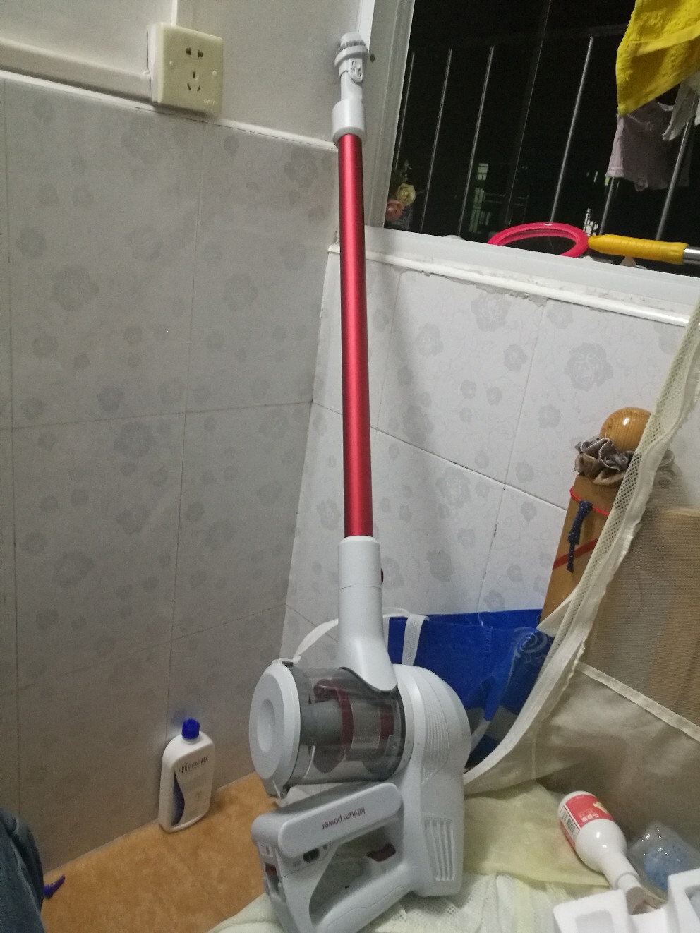 Xiaomi JIMMY JV51 Könnyű vezeték nélküli pálca porszívó piros Xiaomi JIMMY JV51 Könnyű vezeték nélküli pálca porszívó piros