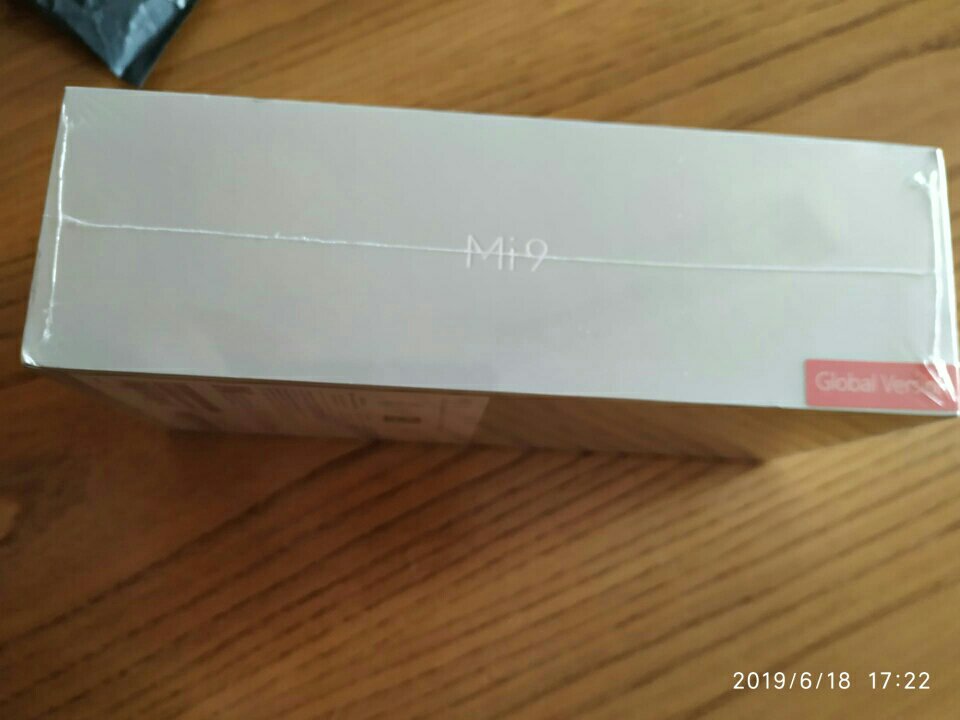 Xiaomi Mi 9 6.39 Inch 4G LTE Smartphone Snapdragon 855 6GB 128GB 48.0MP+12.0MP+16.0MP Triple Rear Cameras MIUI 10 In-display Fingerprint NFC Fast Charge Global Version - Ocean Blue