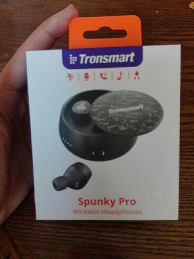 Por fin carga inalámbrica en unos auriculares: Tronsmart Spunky Pro 