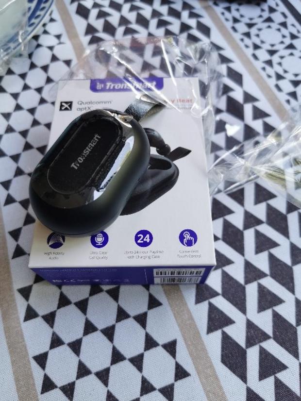 Tronsmart Spunky Beat Bluetooth 5.0 TWS CVC 8.0 Earbuds Qualcomm QCC3020 Independent Usage aptX/AAC/SBC 24H Playtime Siri Google Assistant IPX5