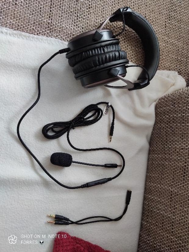 Tronsmart Sono 3.5mm Gaming Headset 50 mm Driver Y-adapter Cable with Mic for PC/ Switch/ PS4/ Xbox One