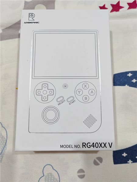 Whatsko RG40XXV Handheld Game Console,RGB Joystick verlichting 4 Inch IPS- Scherm,RG40XX V Retro Console 64G TF Card met 5500 Games,Ondersteunt 5G WiFi Bluetooth 4.2 en HDMI TV-Uitgang (Wit