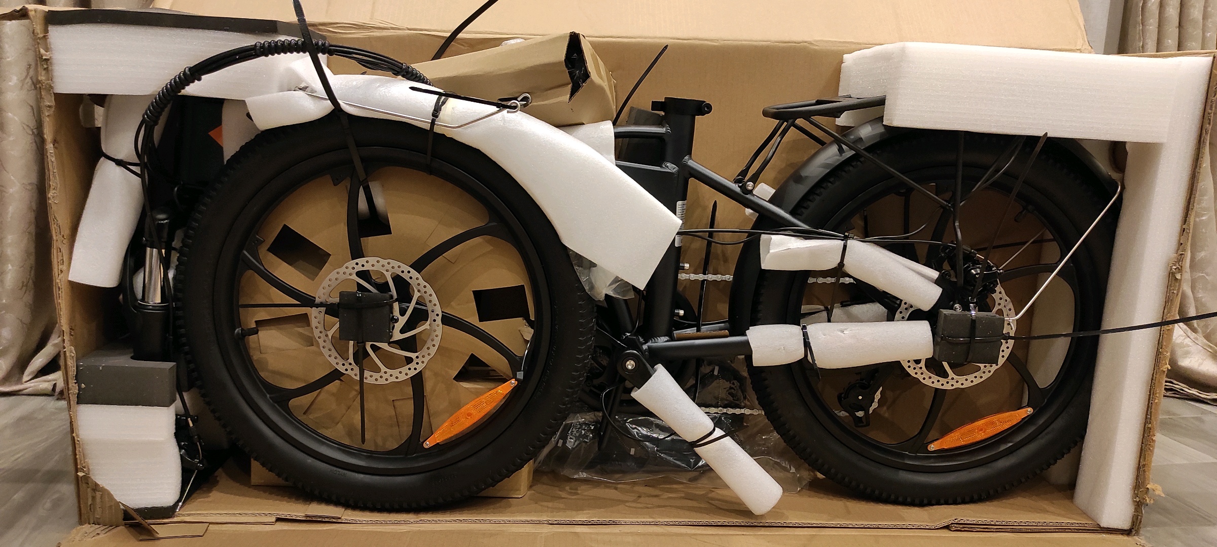 ENGWE P20 20 inch Folding Electric Bike, 250W Silent Motor Torque Sensor, Carbon Belt 36V 9.6Ah Battery 100km range,25km/h Max Speed, Dual Disc Brake, 18.5kg Light Weight Turn Signal - Green