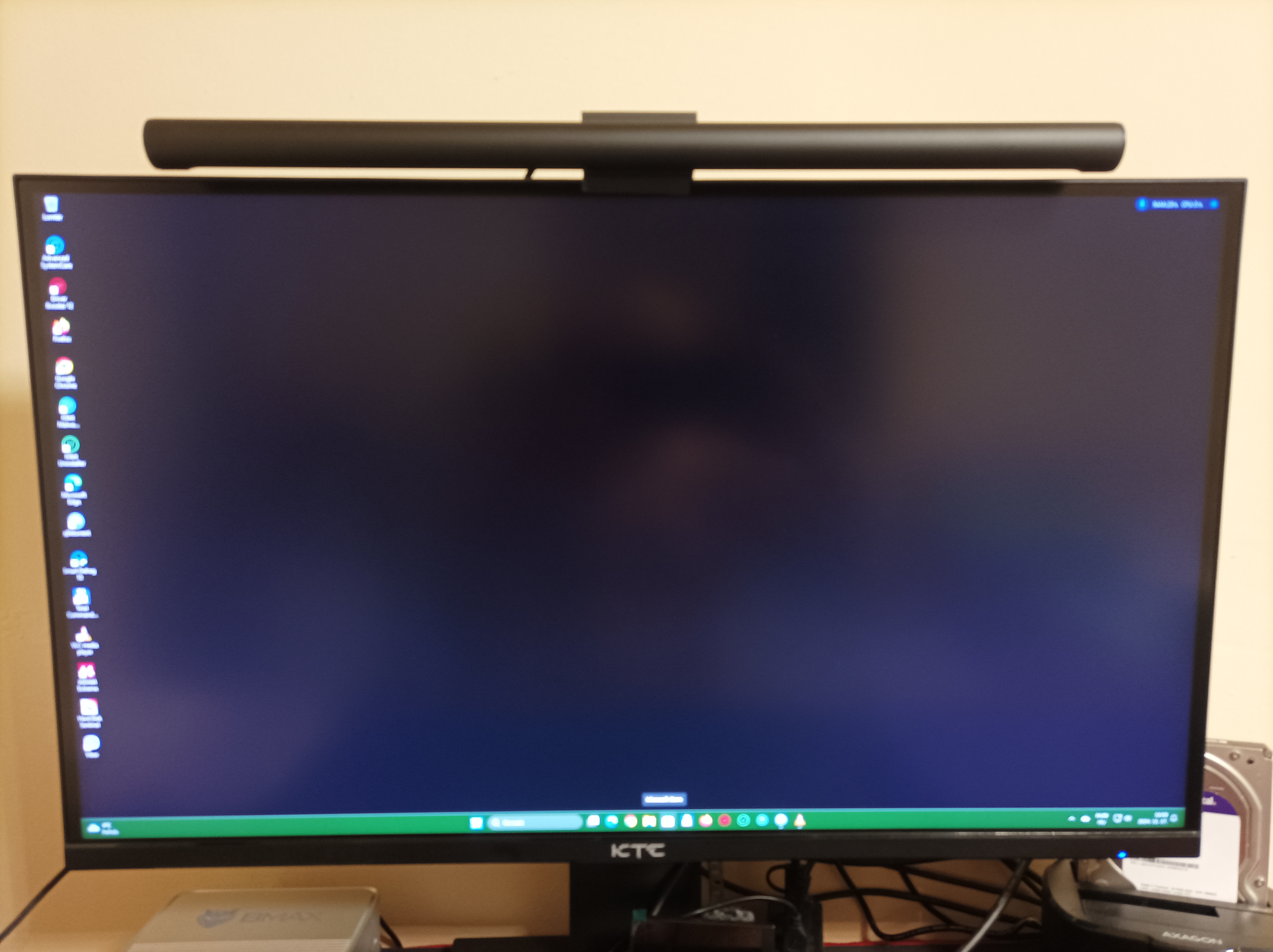 KTC M27T20 ミニ LED ゲーミング モニター 27 インチ 2560x1440 QHD 165Hz |ポーランド