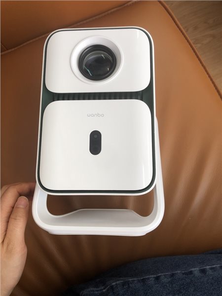 Wanbo T2 UltraプロジェクターAndroidTV 11搭載1080P （Wanbo T2 Ultra  